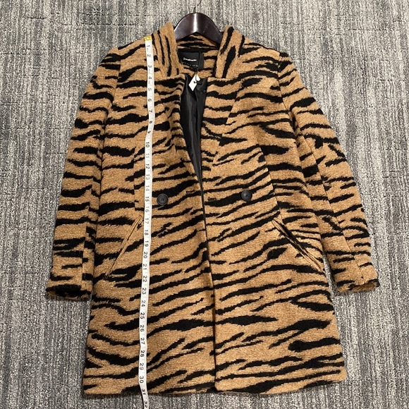 Stradivarius Brown Zebra Print Coat - Picture 15 of 15